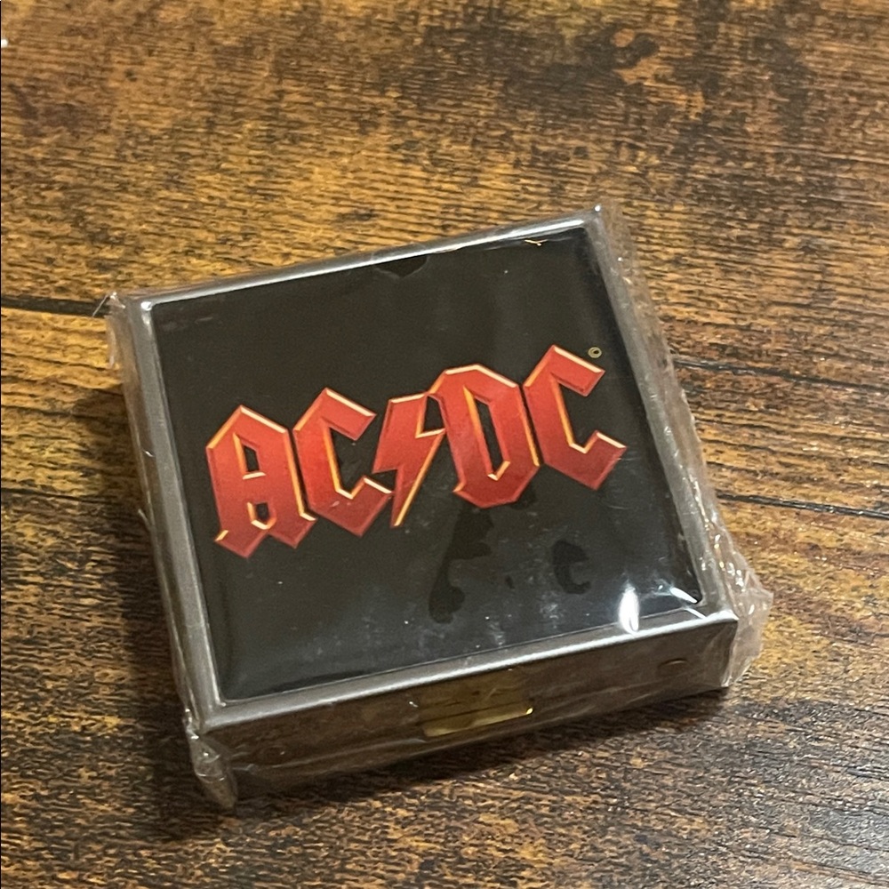 AC/DC Black and Red pill case with compartments - Picture 5 of 5